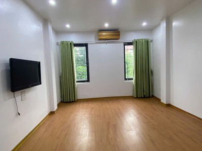 Ngọc thụy long biên nhà 5 tầng ngõ thoáng 3 ngủ giá tốt tầm trung 2