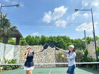 Nhà là resort sở hữu 500m  đất nền, thiết kế hồ bơi và vườn bbq cực chill. giá 5.9tr/m2 0