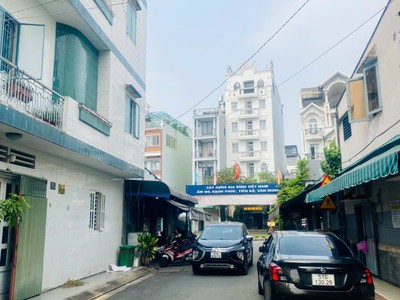 Vài bước aeon tân phú   hẻm 6m    sát mt   nhà mới 2 tầng   60m nở hậu   chỉ 5.x 3