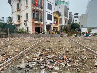 Đất vàng trung tâm ngọc thụy 51m2, mt5m, ô tô đỗ cổng, đầu tư là thắng - 8.x tỷ 0