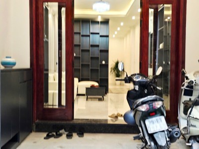 Nhà mới 6 tầng -thang máy phố hồng tiến ngọc lâm 58m2 13.8 tỷ. 0