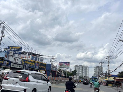 Bán gấp  mặt tiền kd hiệp bình 10x30   giá từ 45t giảm còn 39t   không có căn thứ 2 0