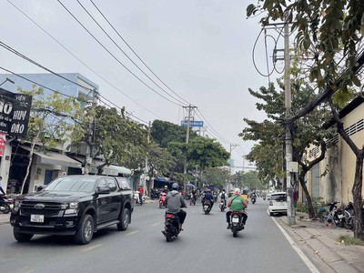 Bán gấp  mặt tiền kd hiệp bình 10x30   giá từ 45t giảm còn 39t   không có căn thứ 2 3