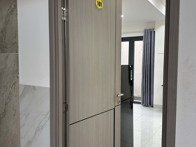 Chỉ còn 1 phòng cho thuê phòng trọ Quận 2 thoáng mát có máy lạnh, nhận phòng ngay 5