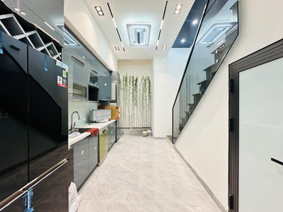 Bán nhà trần khát chân 49m2. 4 tầng, mặt tiền 4m. giá 14.8 tỷ hai bà trưng hà nội 3