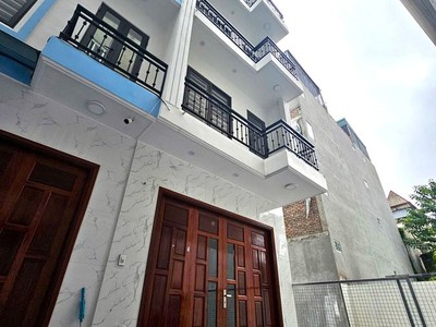 Bán nhà mới full nội thất lô góc phố nguyễn văn linh 42m2 5 tầng x 7,9 tỷ. 0