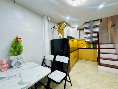 Bán nhà ngõ quỳnh 20m2. 3 tầng. mặt tiền 3.5m. giá đẹp 3.96 tỷ hai bà trưng hà nội 0