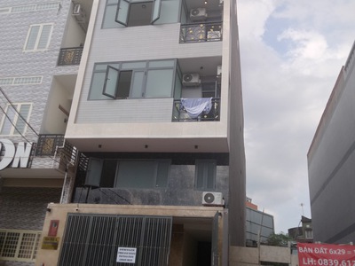 Căn hộ dịch vụ 33 phòng,thu nhập 95tr/th, dt sàn tới 900m2 phòng đầy đủ nội thát. 0