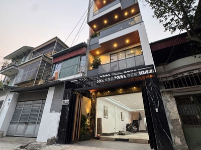 Siêu phẩm mặt phố 7 tầng nguyễn văn linh  nguyễn văn linh 86/90m2 x 26.9 tỷ long biên 0