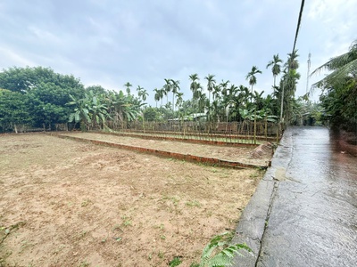 4 lô liề kề giá siêu tốt chỉ 490 triệu 1 lô - duy tân ven sông mát mẻ 1