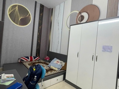 Bán nhà 2 tầng trung tâm dĩ an,shr đường xe hơi,tặng full nội thất,gần chợ 2