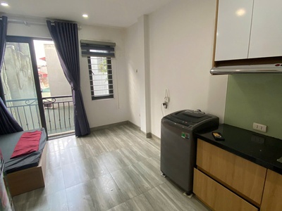 Cho thuê ccmn đẹp thoáng sáng ban công 16 phạm ngọc thạch 0