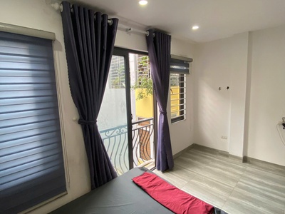 Cho thuê ccmn đẹp thoáng sáng ban công 16 phạm ngọc thạch 2