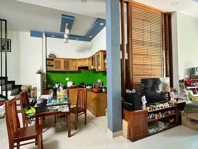 Bán nhà gần khu chợ chiều lương đình của, hẻm ô tô diện tích : 69,6 m2 giá 2 tỉ 650 có tl mọi 2