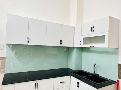 - bán nhà mới đẹp 3 tầng lưu hữu phước p15 q8 2