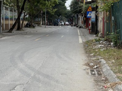 Lô góc đất phố hoa lâm việt hưng long biên 65m2 mt 5m giá 11,x tỷ gần phố 2