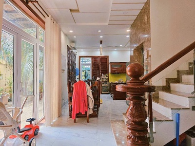 Hạ mạnh 1.3 tỷ - giá mới 23.9 tỷ tl - rẻ nhất kdc gia hòa biệt thự lô có, 4 tầng có thang máy nội 1