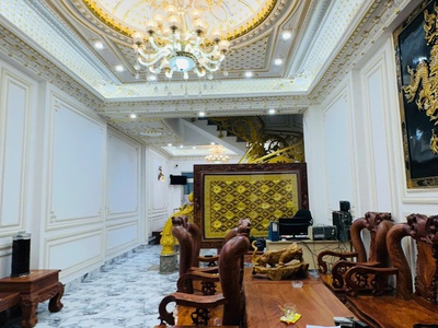 Bán gấp nhà tân cổ điển mặt tiền đường lê thị my - trần văn mười 2