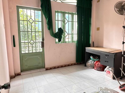 Bán nhà bình đông p11 q8 ngang đẹp 3.7m 2