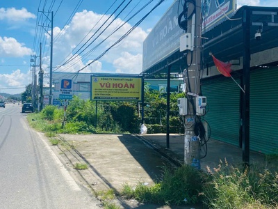 Kẹt tiền hạ giá lô đất 2 mặt tiền đang kinh doanh trên đường ql 51 0