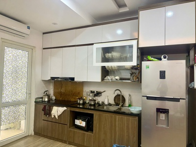 Bán căn hộ tầng 10 chung cư Thanh Hà Cienco5, 70m2 chỉ 3,x tỉ 3