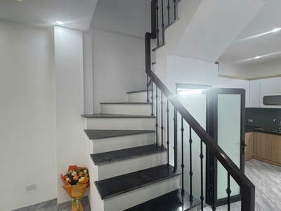 Chính chủ bán nhà mới đẹp 3,5tầngx36m2 tại cao viên thanh oai, ô tô đỗ cửa 3