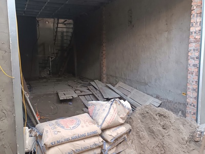 Chính chủ bán nhà 2 tầng 36m phố bùi huy bích, ô tô đỗ cửa, ngay đường lớn 0