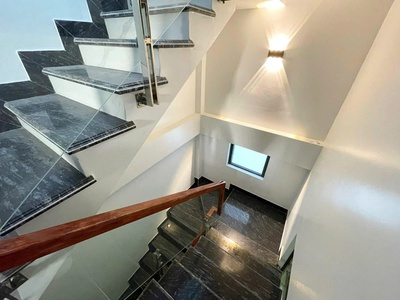 Cho thuê nhà xây mới Văn Cao, 4 p.ngủ full nội thất. 3