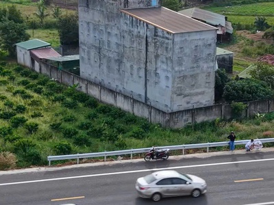 Đất đẹp giá tốt cần bán 200m2 mặt đường tránh đông, xã hoà khánh,buôn ma thuột, đak lak 1