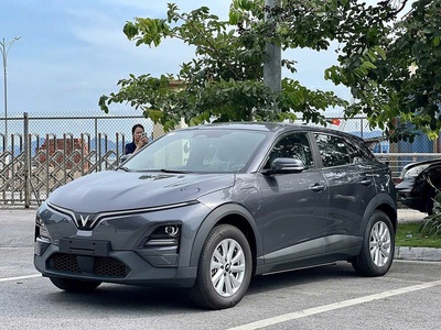 VF 6: 689-749 Giảm trực tiếp 4 4