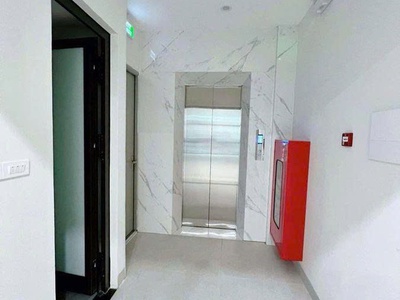 Hiếm nhà đẹp 5 tầng mặt phố Xa La, 61m2, mặt tiền rộng 4m, thang máy, 2 mặt đường trước-sau, vị trí 3