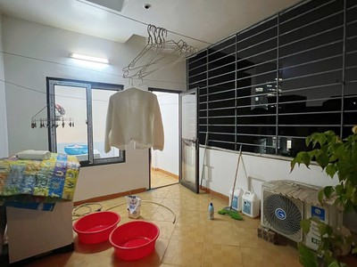 Ngõ thông, ô tô nhỏ đỗ cửa, yên hòa 35m 6t, ô chờ thang máy, hơn 9 tỷ 4