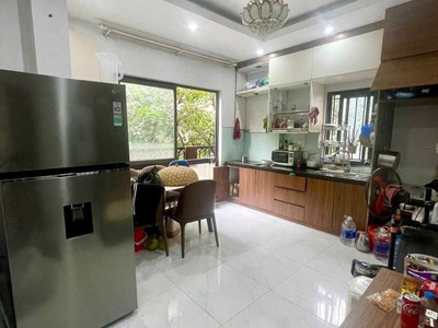 Trung tâm gia thụy 71m2, mt4.5m  - bán đất tặng nhà, vỉa hè xe bus tránh - 2x tỷ 2