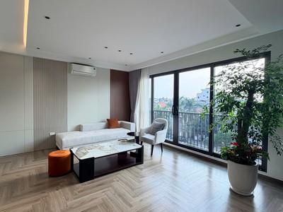 Trung tâm phúc đồng 42m2 6 tầng thang máy, ô tô thông, kinh doanh, nhỉnh 1x tỷ 0