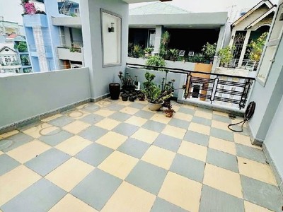 Gần chợ tân hương   đường 10m thông   nhà đẹp 4 tầng   64m nở hậu   nhỉnh 9 tỷ tl 4