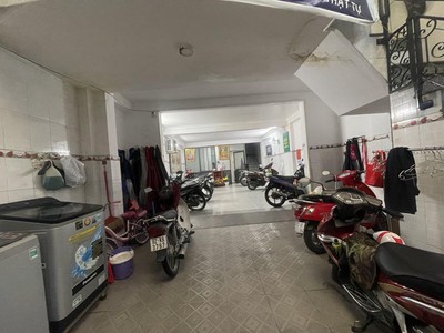 Tân bình - 111 m2  x 4 tầng, chdv 5 tầng   60tr/ tháng - chỉ nhỉn 12 tỷ - ô tô ngủ nhà 0