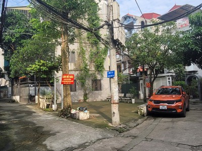 Chính chủ nhờ bán đất kèm nhà cấp tại ngọc thụy 1