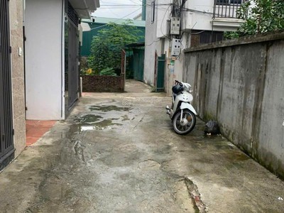 Bán nhà hoa thám, vài bước chân ra khu d gleximco. 500m ra lê trọng tấn. 4