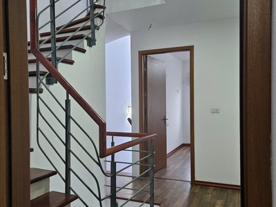 Cho thuê nhà 3,5 tầng hậu ái, vân canh, giá 8 triệu/ tháng, điện nước giá dân 4