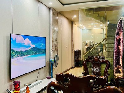 Bán nhà văn hương 45m2.  4 tầng. mặt tiền 3.3m. giá 12 tỷ đống đa hà nội 2