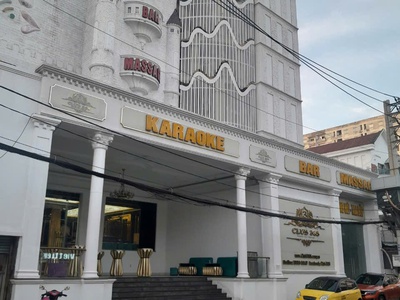 Bán tòa nhà tổ hợp bar massage khách sạn đẳng cấp quận 12 2