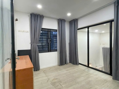 Bán gấp nhà d9 tây thạnh tân phú gần trường đại học công thương 64m2 ,2tầng 5 tỷ 2