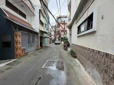 Chính chủ gấp bán - bình thạnh - nguyễn văn đậu - 4 x 16 - ôtô tránh - sổ a4 - 6pn lớn - bán 11 tỷ 0