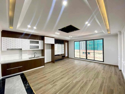 Cho thuê nhà 6 tầng mới xây có thang máy ô tô vào nhà 4