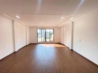 Cho thuê nhà 6 tầng mới xây có thang máy ô tô vào nhà 1