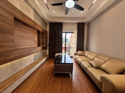 Bất động sản ngọc thụy, long biên: nhà 7 tầng có thang máy 1