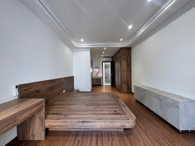 Bất động sản ngọc thụy, long biên: nhà 7 tầng có thang máy 2