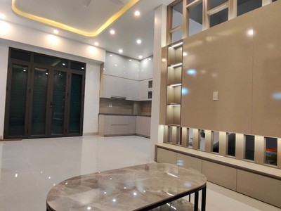 Bán căn nhà góc 3 tầng phố Hàn Giang, ph Quang Trung, TP HD, 46.8m2, 3 ngủ, 3 vs, KD nhỏ 0