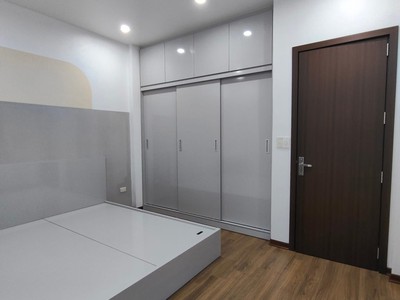 Bán căn nhà góc 3 tầng phố Hàn Giang, ph Quang Trung, TP HD, 46.8m2, 3 ngủ, 3 vs, KD nhỏ 8