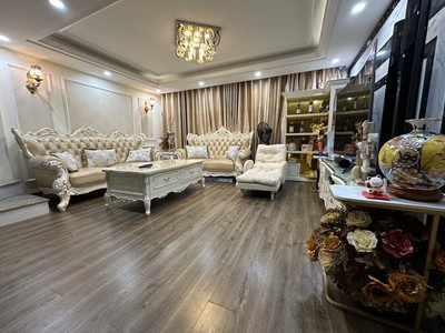 Văn Quán nhà đẹp nội thất hiện đại, ngõ thông ô tô vào nhà, hai phút ra hồ Văn Quán, 60m2, hơn 17 tỷ 1